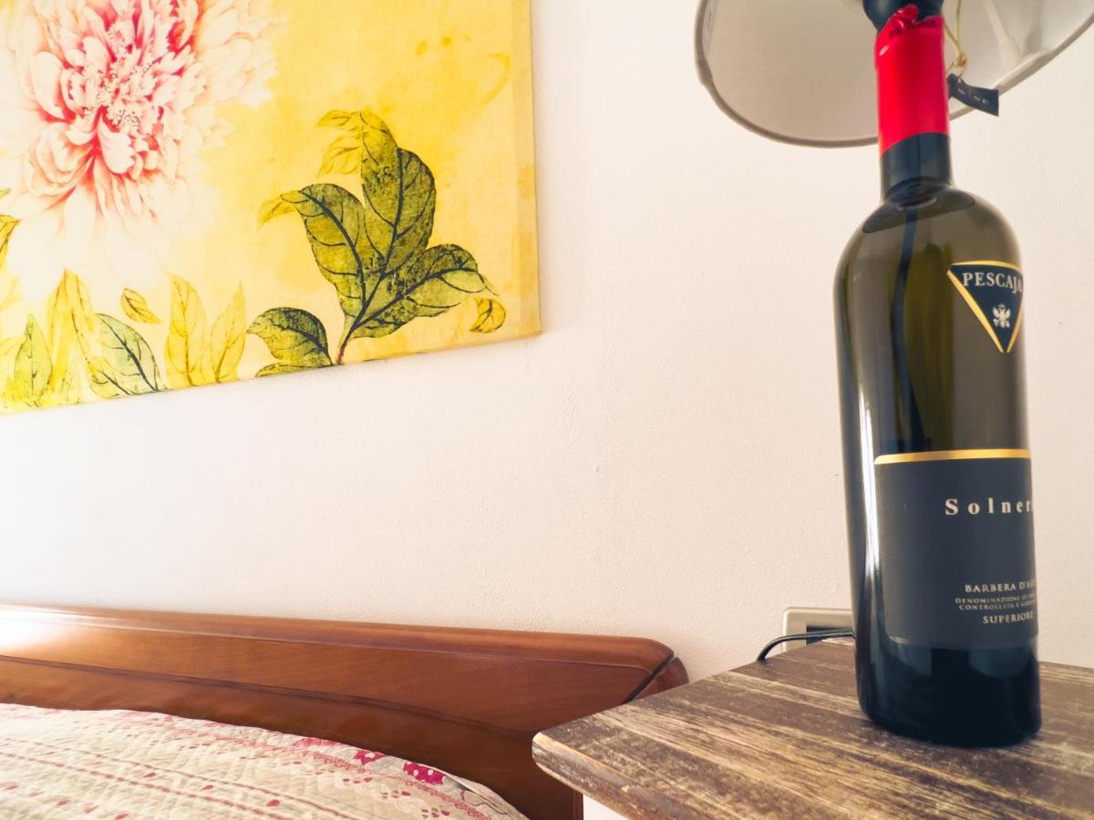 Tenuta Monteoliveto - Family Cottage - Agriturismo Nelle Langhe Vesime Exteriör bild