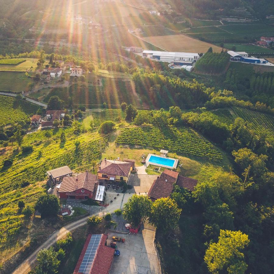 Tenuta Monteoliveto - Family Cottage - Agriturismo Nelle Langhe Vesime Exteriör bild