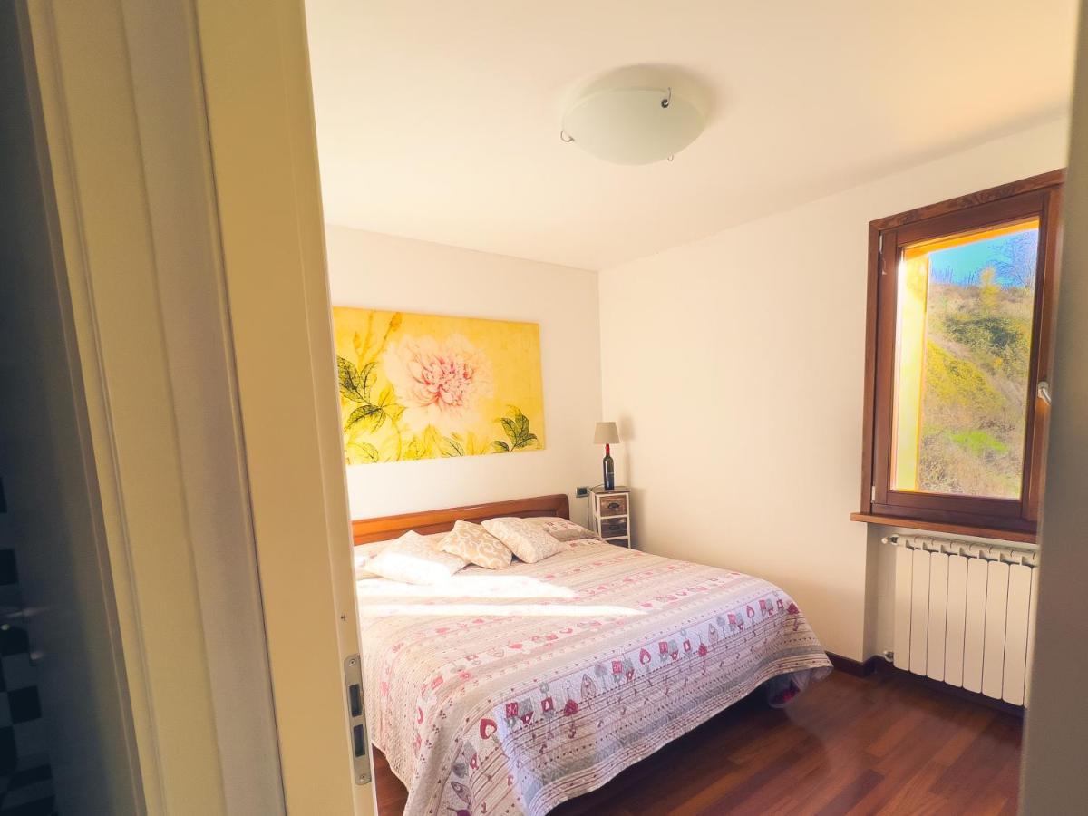 Tenuta Monteoliveto - Family Cottage - Agriturismo Nelle Langhe Vesime Exteriör bild